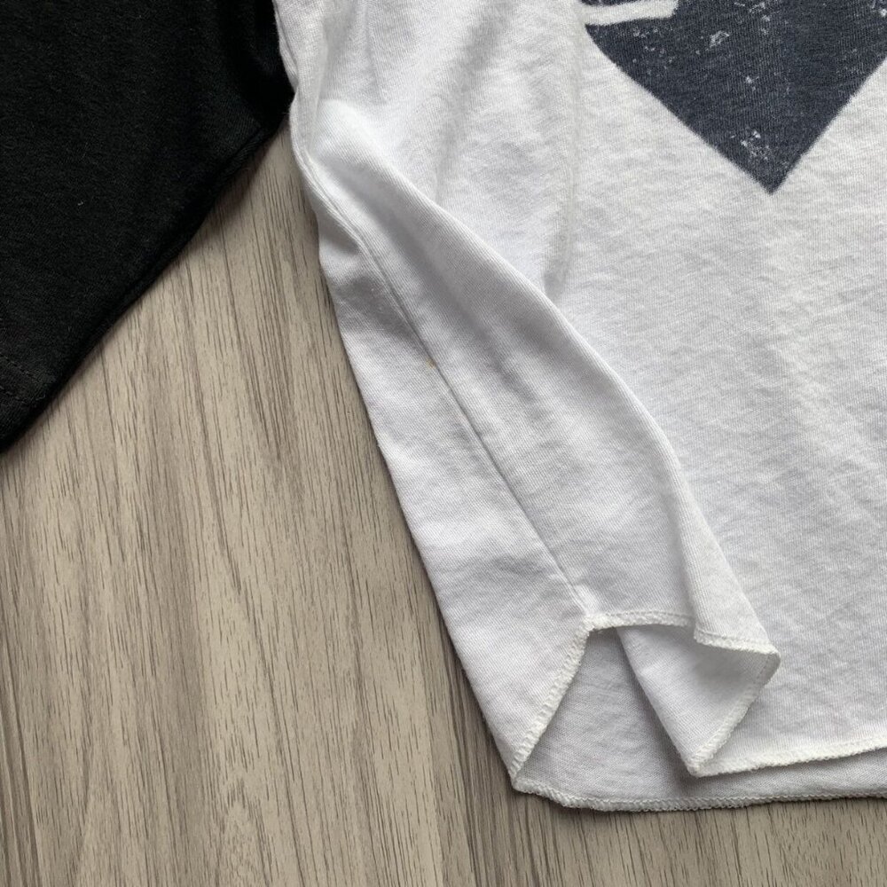 Small Shop Heart Raglan - Picture 7 of 9